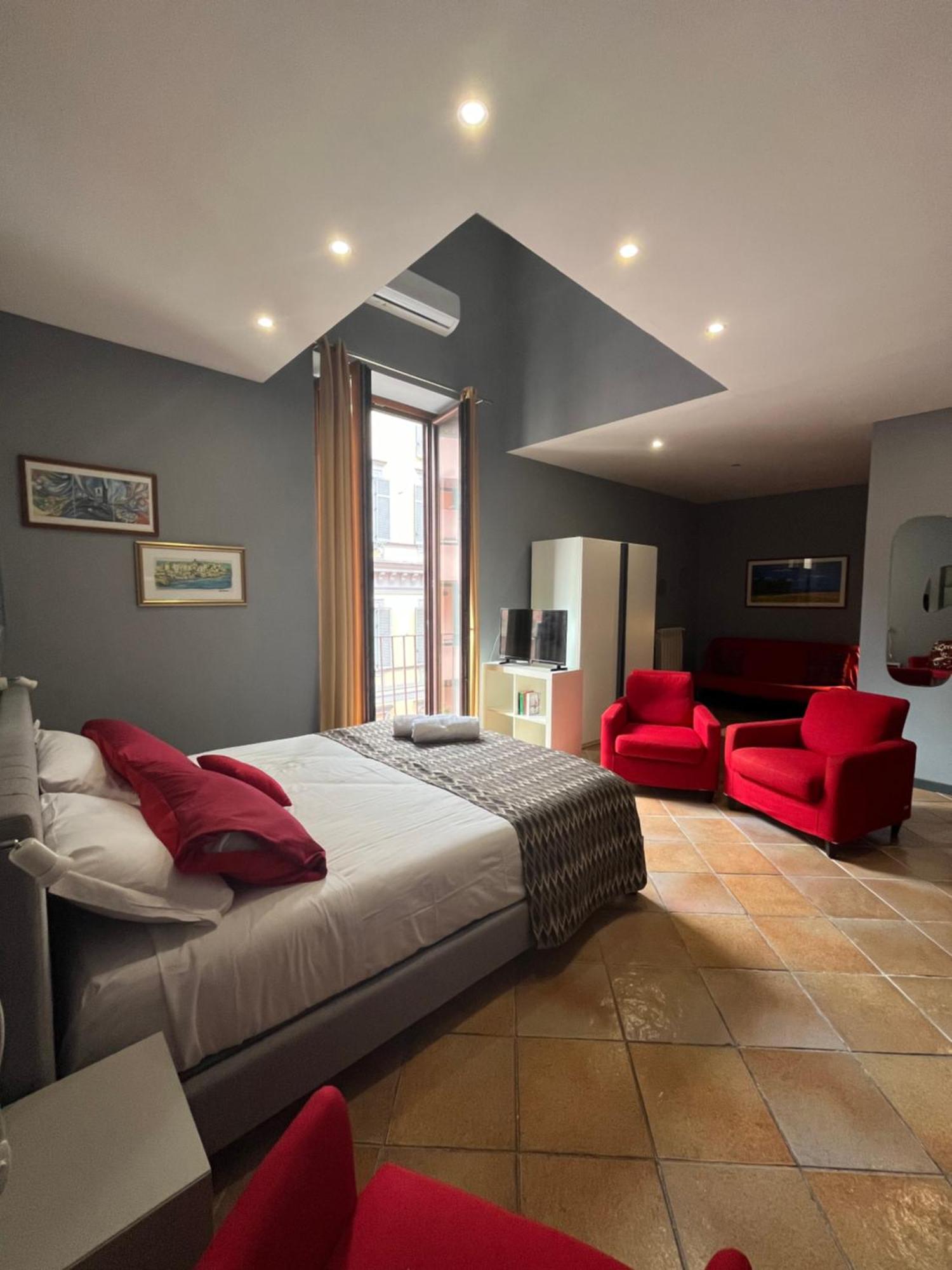 Naples Luxury Suites B&B Kültér fotó