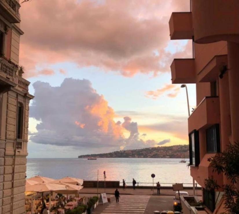 Naples Luxury Suites B&B Kültér fotó